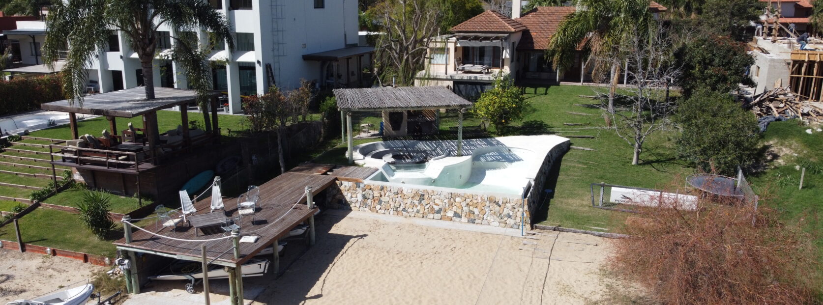 img_DJI_0198-1674x621.jpg