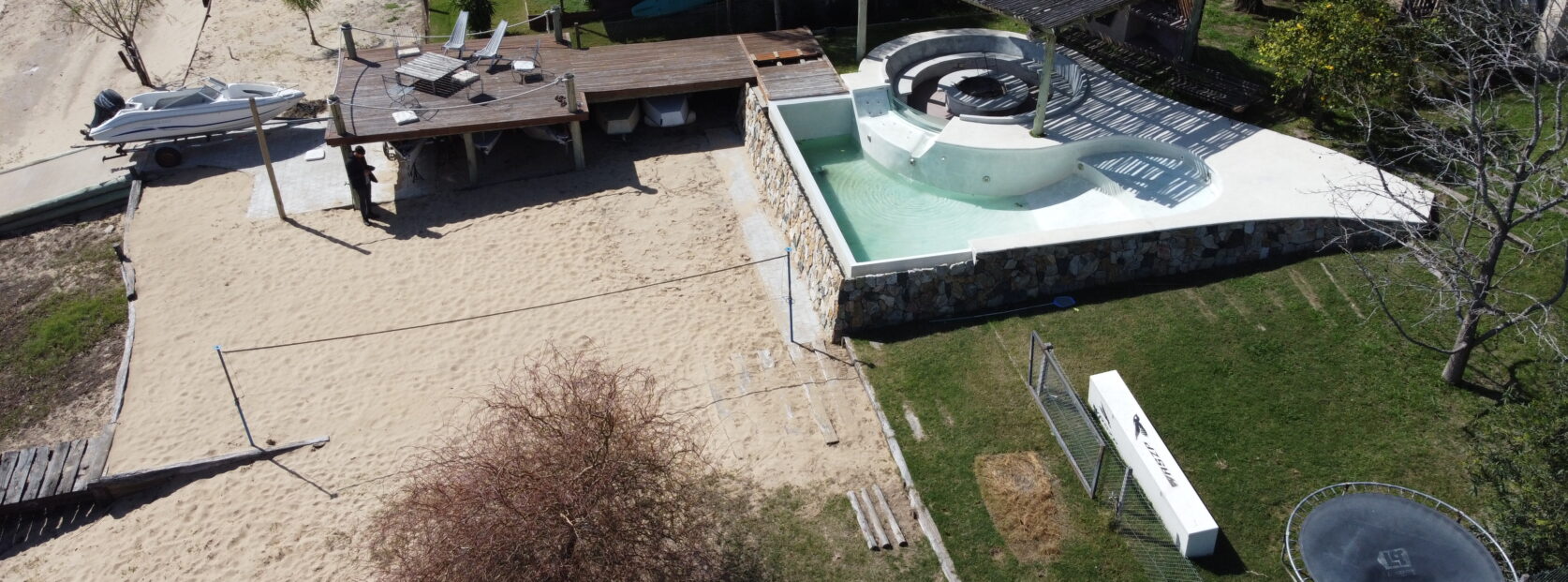 img_DJI_0207-1674x621.jpg